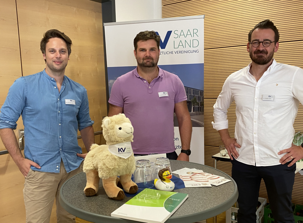 Nico Wannenmacher, Dr. Jens Danielczok, Dr. Christian Fuchs beim ersten Netzwerkcafé der KVS am 13.07.2022 (Foto: KVS)