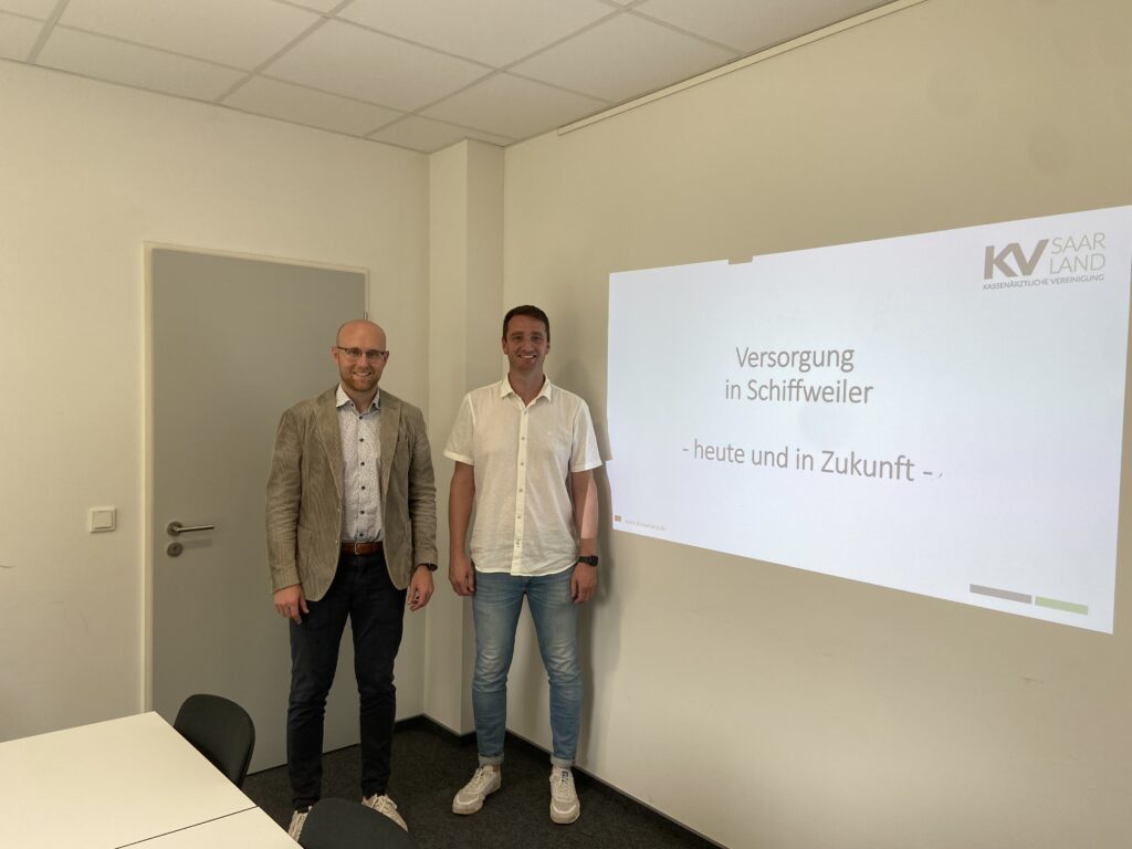 Bürgermeister Cedric Jochum und KV Mitarbeiter Phillip Hoffmann