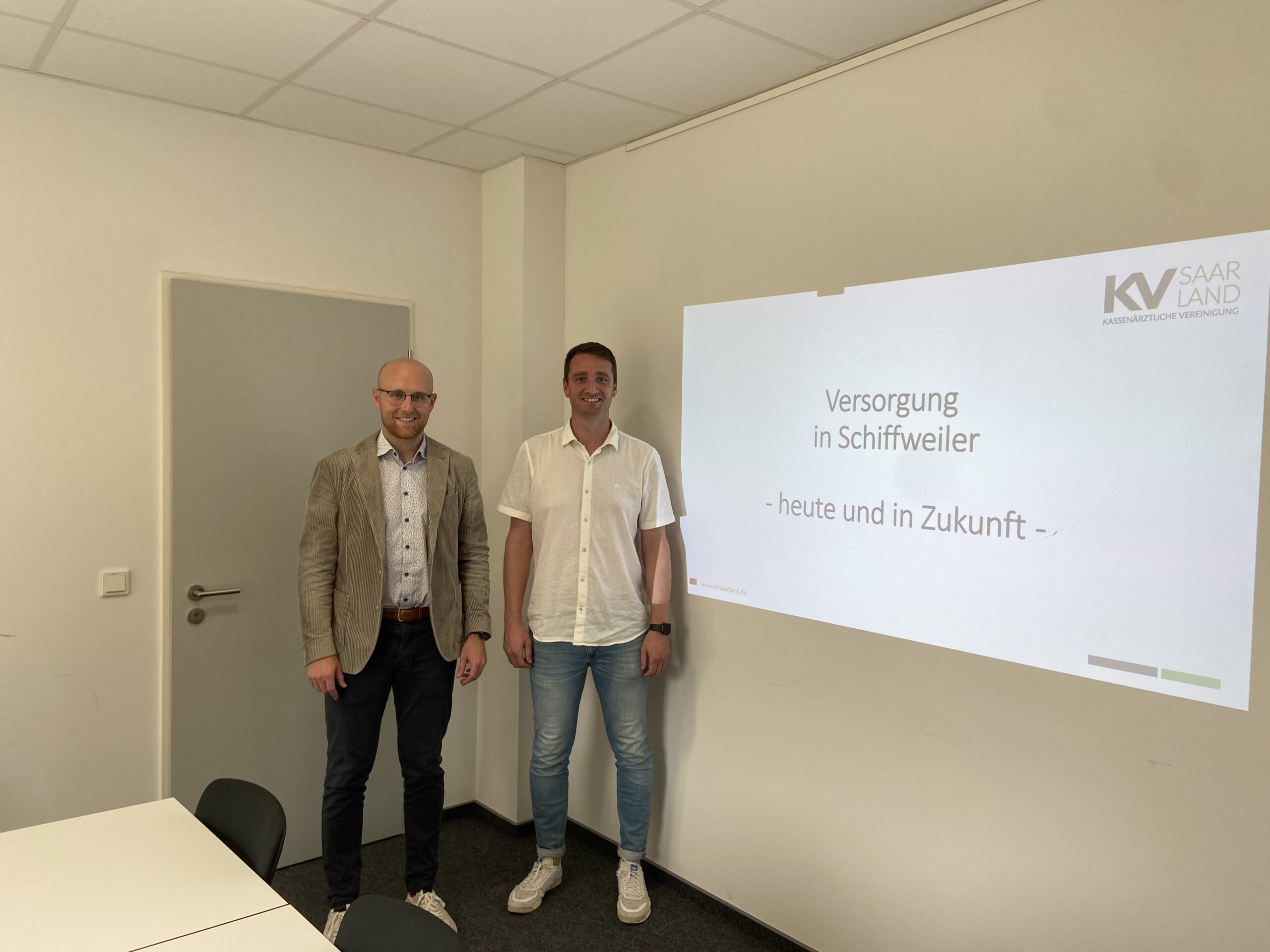 Bürgermeister Cedric Jochum und KV Mitarbeiter Phillip Hoffmann